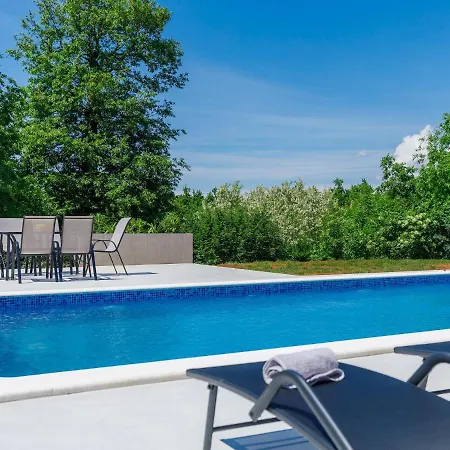 Eroa By Interhome * Žminj