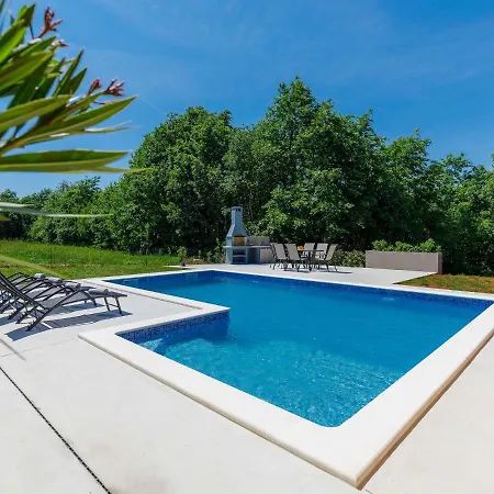 Eroa By Interhome * Žminj