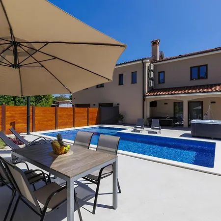 Eroa By Interhome