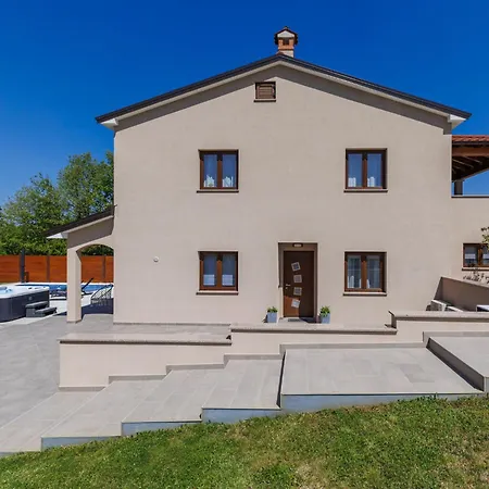 Apartmán Eroa By Interhome Žminj