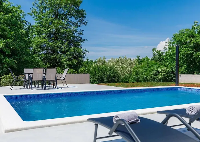 Eroa By Interhome * Zminj