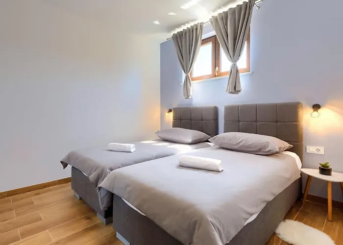 Eroa By Interhome Zminj