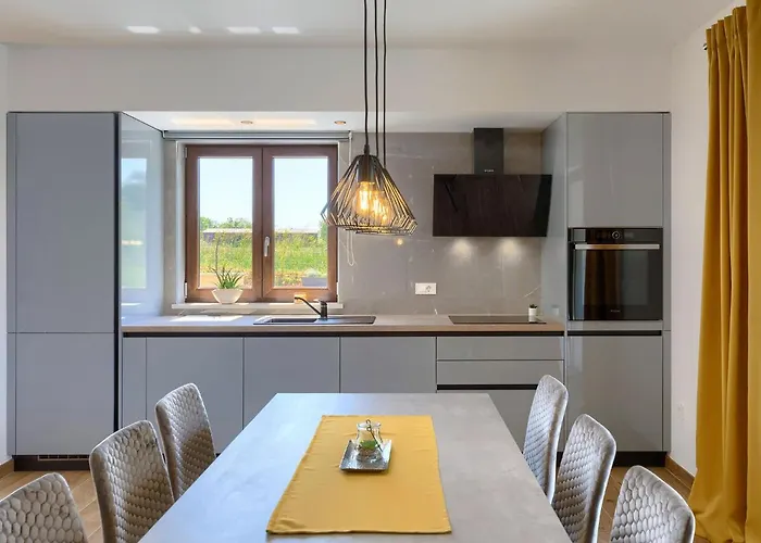 Eroa By Interhome *