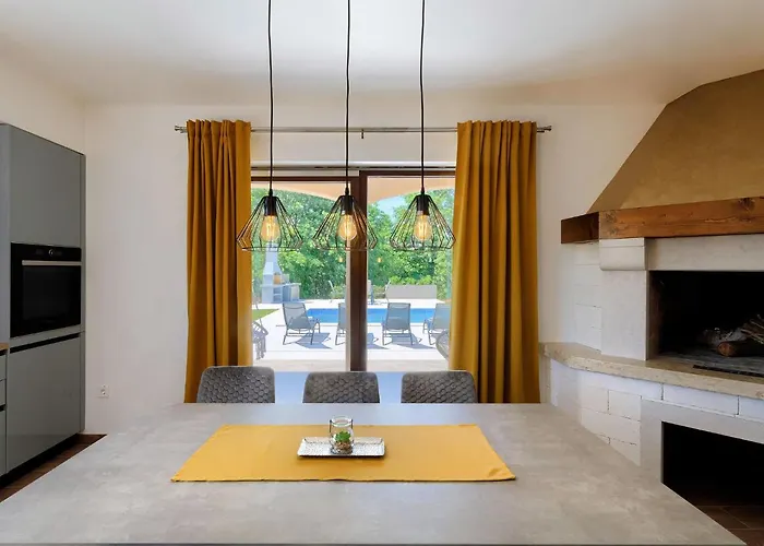 Eroa By Interhome Apartment Zminj