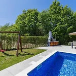 Eroa By Interhome * Žminj
