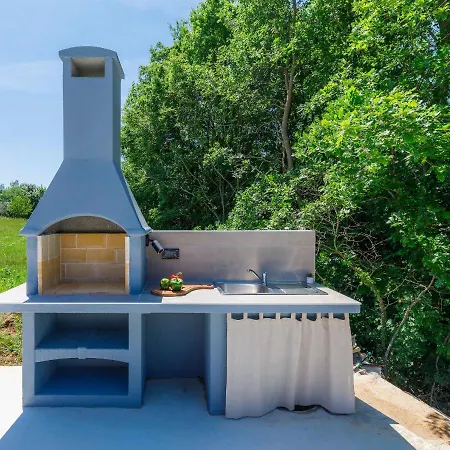 Eroa By Interhome Žminj