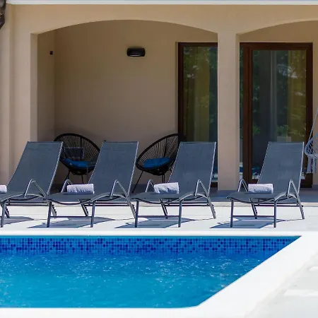 Eroa By Interhome Apartment Zminj