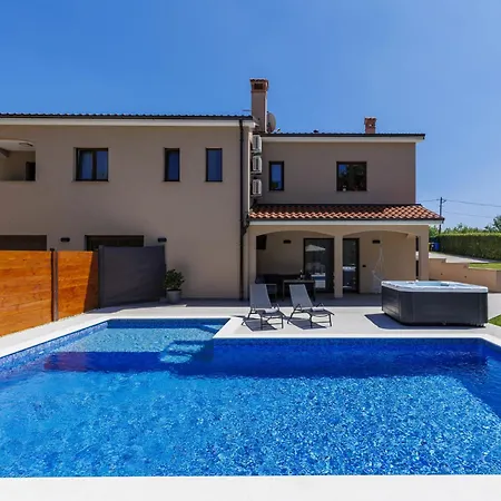 Eroa By Interhome Apartment Žminj